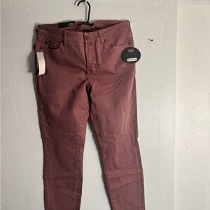 151 Burgundy Jeans